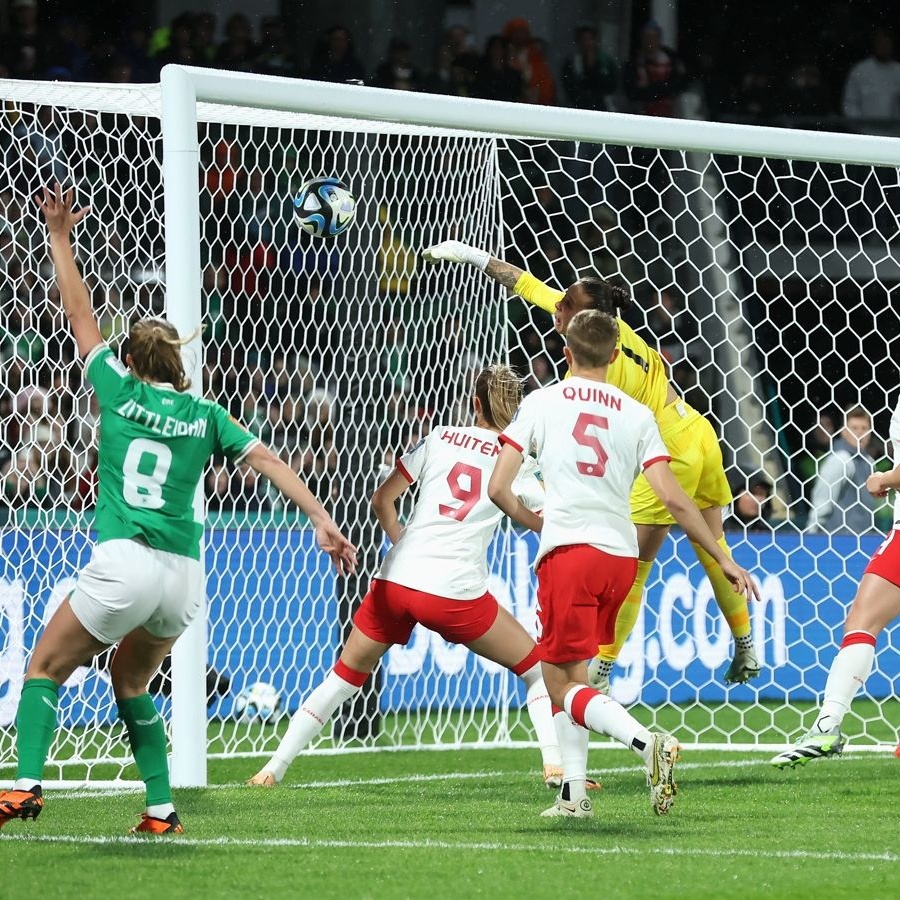 Ирландка Маккейб забила гол прямым ударом с углового на ЧМ-2023 - Чемпионат