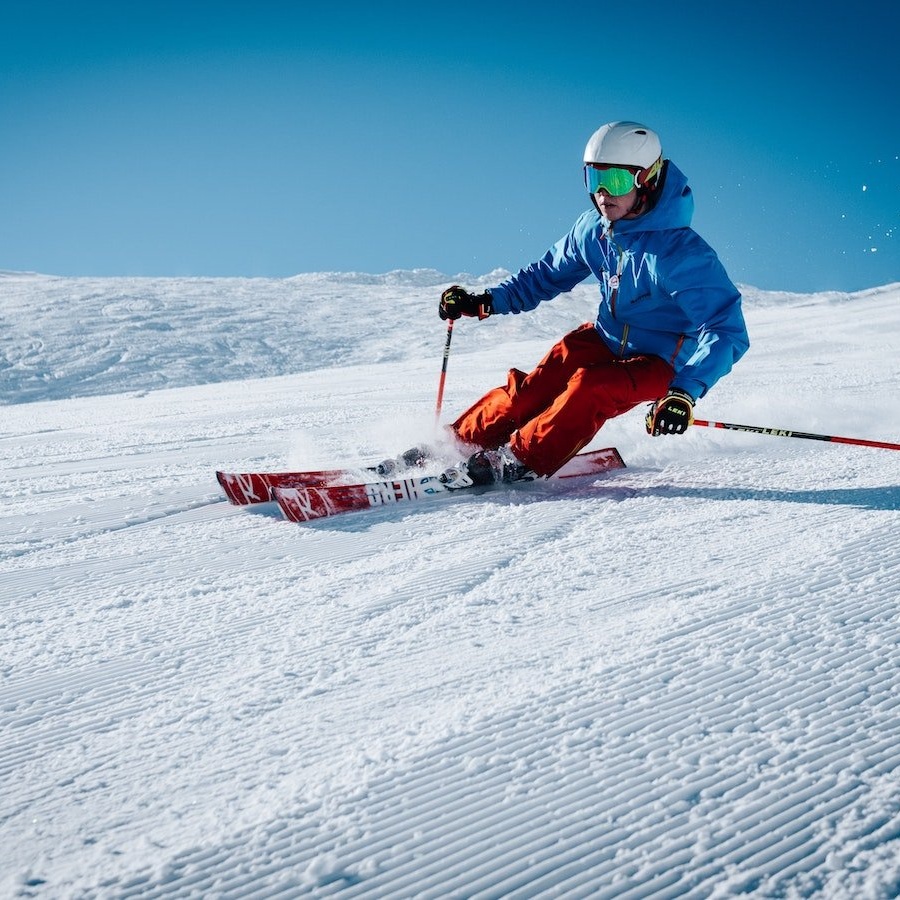 Обслуживание беговых лыж | как нанести парафин на лыжи дома | уход за лыжами | подготовка лыж