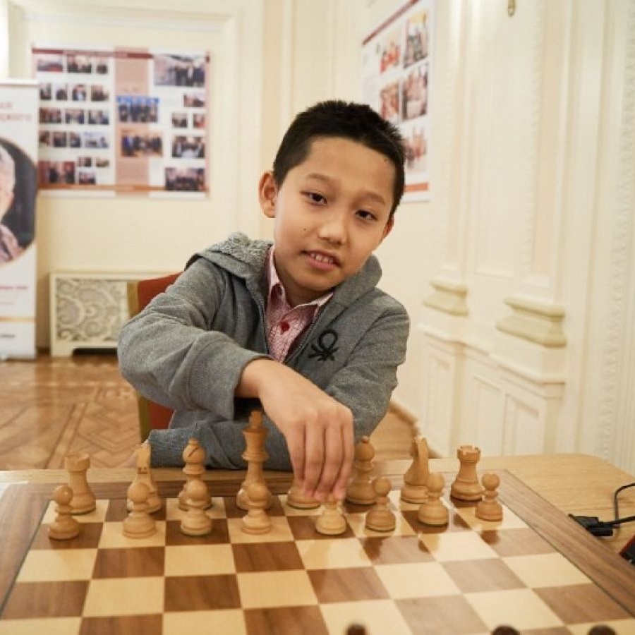 Үй қызметкерлері мен олардың иелері арасындағы жыныстық қатынас