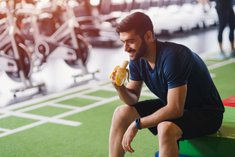 Кому нельзя есть бананы