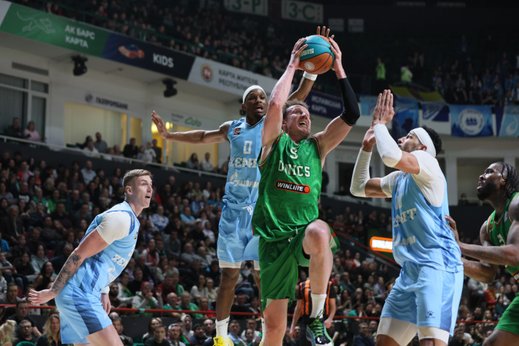 Серия УНИКСа — всё. «Зенит» был великолепен и сломил лучшую оборону за четверть