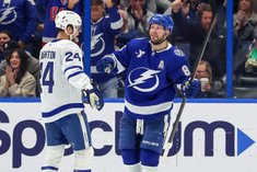 Кучеров обогнал Маккиннона в гонке бомбардиров