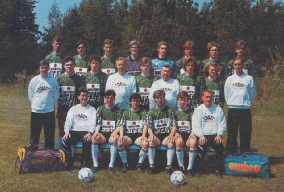 История первого чемпионата России 1992. Формы клубов 90-х – фото