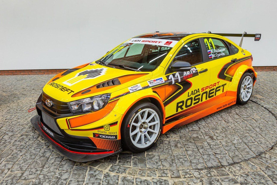 Lada vesta sport tcr