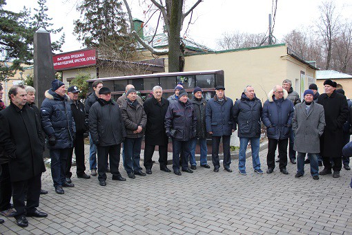 Ветераны московского «Динамо» провели митинг у мемориала Аркадия Чернышёва Ветераны московского «Динамо» провели митинг у мемориала Аркадия Чернышёва