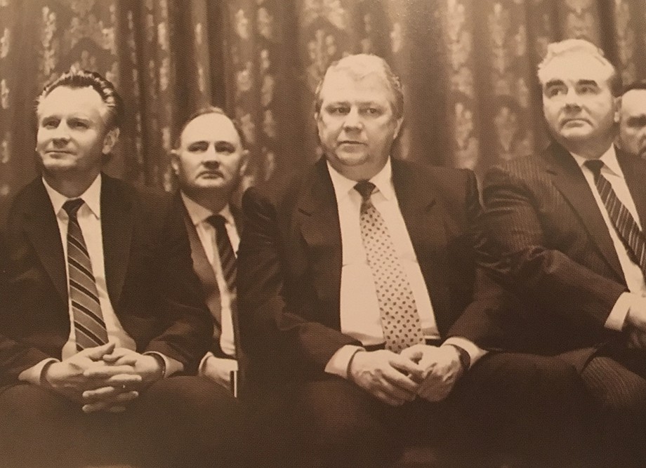 Слева направо: Николай Русак, Виталий Смирнов и глава советского спорта в 1968-83 гг. Сергей Павлов Слева направо: Николай Русак, Виталий Смирнов и глава советского спорта в 1968-83 гг. Сергей Павлов