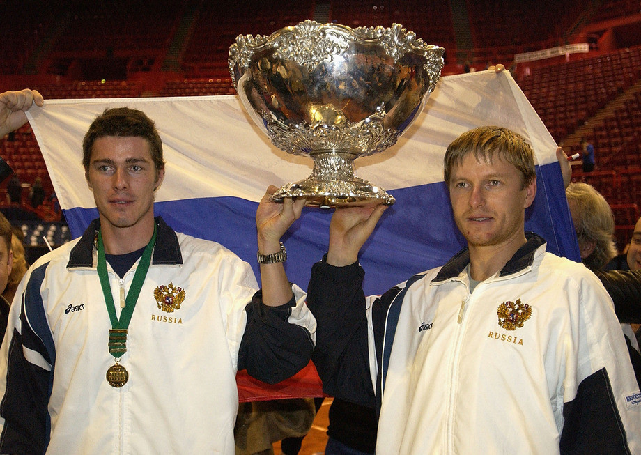 Марат Сафин и Евгений Кафельников — победители Кубка Дэвиса-2002