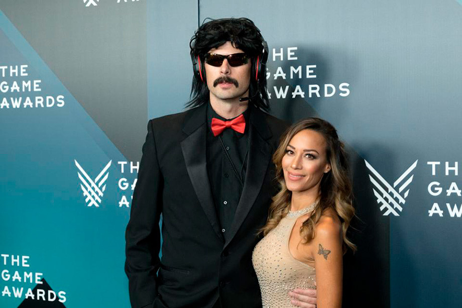 Dr. Disrespect со своей женой Dr. Disrespect со своей женой