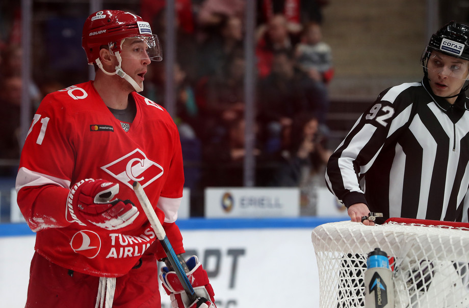 андрей макаров кхл. список отказов кхл что это. иржи секач ушëл из авангарда. фото вратаря трактора. кхл.