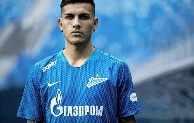 «Зенит» представил домашнюю игровую форму на сезон-2018/19 «Зенит» представил домашнюю игровую форму на сезон-2018/19
