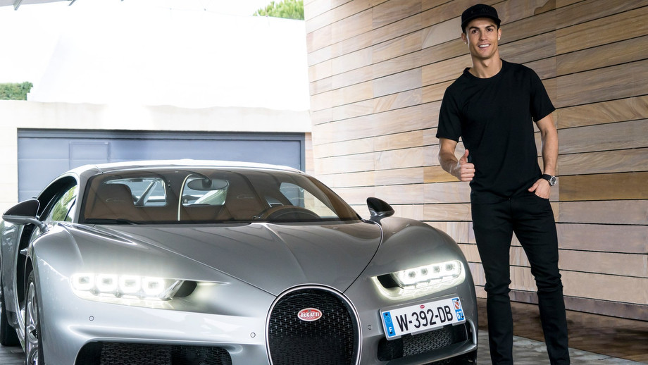 Криштиану Роналду купил самый дорогой автомобиль Bugatti La Voiture Noire -  Чемпионат