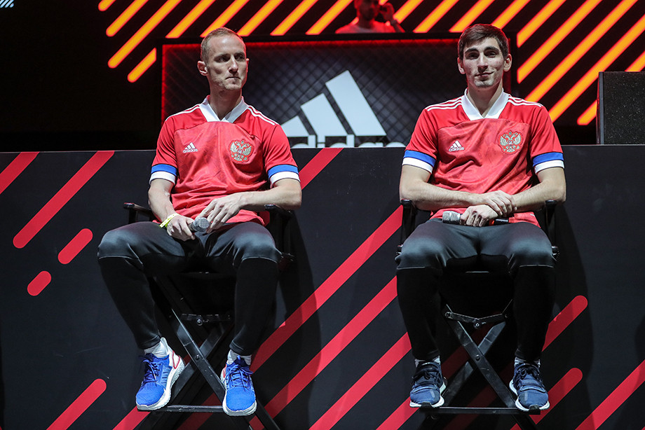Форма сборной России: adidas говорит, что РФС согласовал дизайн