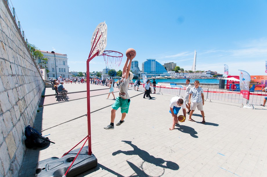 Фотозона из машин автофестиваль пляжный. Командный баттл ббб. Freestyle session лого. Октябрь фест. Freestyle session лого.