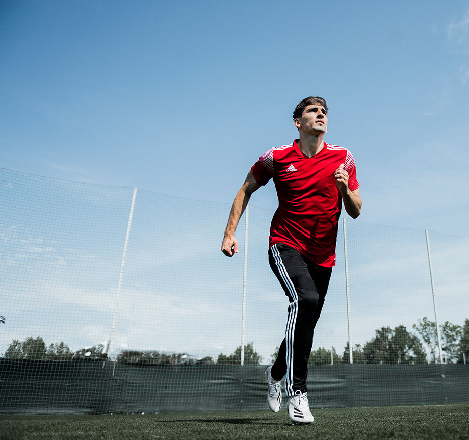 Зелимхан Бакаев в бутсах X Ghosted от adidas Зелимхан Бакаев в бутсах X Ghosted от adidas
