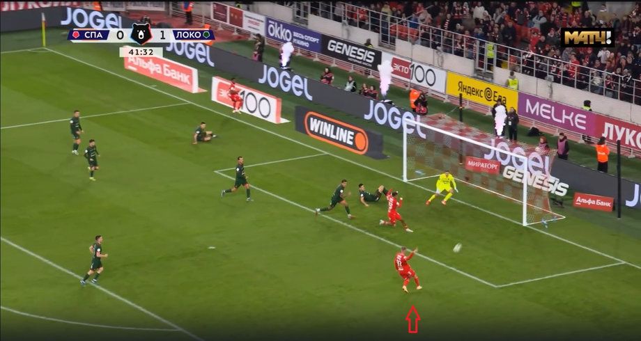 Момент у Даниила Денисова в матче с «Локомотивом» 