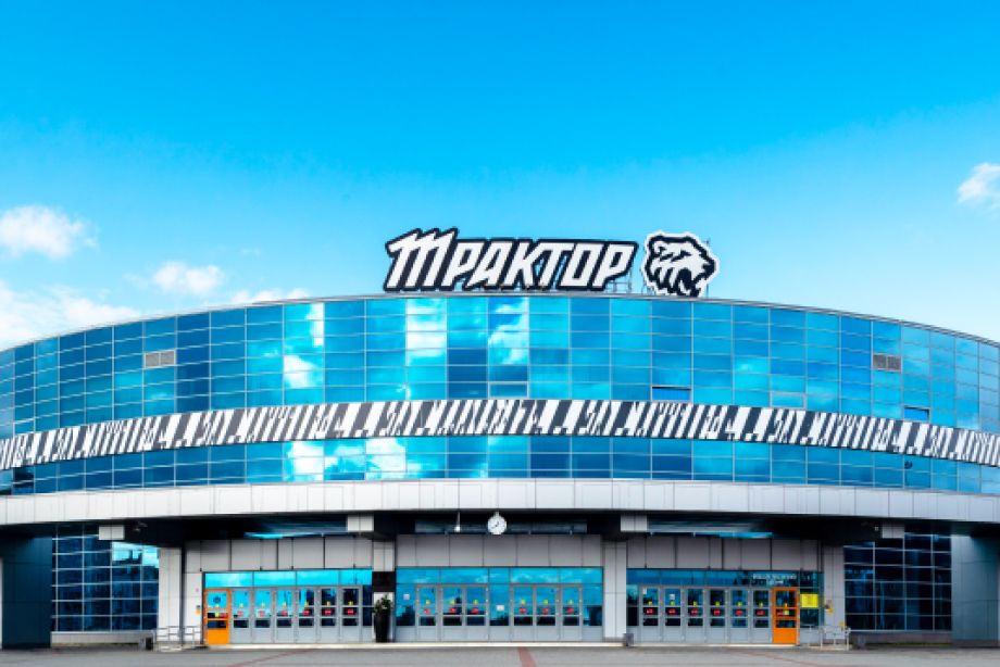«Арена-Трактор»