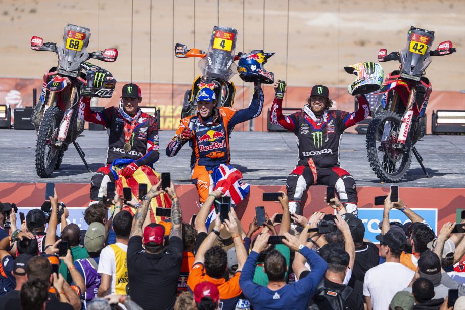 Призёры гонки в зачёте Rally GP: Шарейна, Сандерс и ван Беверен Призёры гонки в зачёте Rally GP: Шарейна, Сандерс и ван Беверен