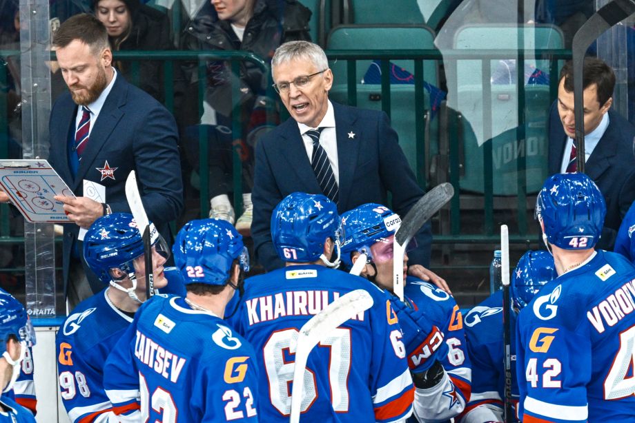 Игорь Ларионов