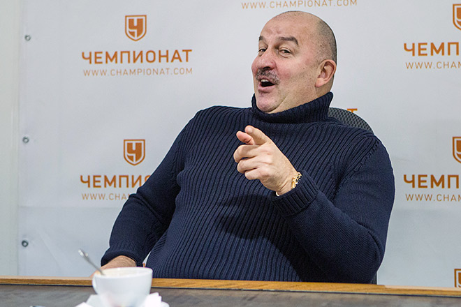 «Нужно, чтобы молодёжь следовала за Кураньи, Денисовым, Вальбуэна, и не только в плане зарплаты» «Нужно, чтобы молодёжь следовала за Кураньи, Денисовым, Вальбуэна, и не только в плане зарплаты»