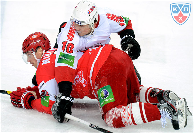 21 октября 2012 года. Сокольники. Регулярный чемпионат КХЛ. "Спартак" — "Трактор" — 4:5 (ПБ) 21 октября 2012 года. Сокольники. Регулярный чемпионат КХЛ. "Спартак" — "Трактор" — 4:5 (ПБ)