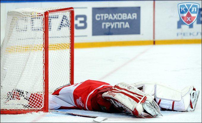 21 октября 2012 года. Сокольники. Регулярный чемпионат КХЛ. "Спартак" — "Трактор" — 4:5 (ПБ) 21 октября 2012 года. Сокольники. Регулярный чемпионат КХЛ. "Спартак" — "Трактор" — 4:5 (ПБ)