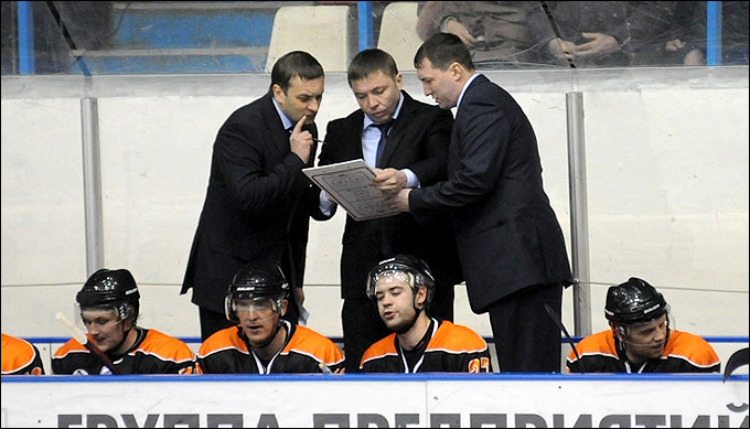 18 декабря 2011 года. Пермь. Регулярный чемпионат ВХЛ. "Молот-Прикамье" — "Южный Урал" — 1:2 18 декабря 2011 года. Пермь. Регулярный чемпионат ВХЛ. "Молот-Прикамье" — "Южный Урал" — 1:2