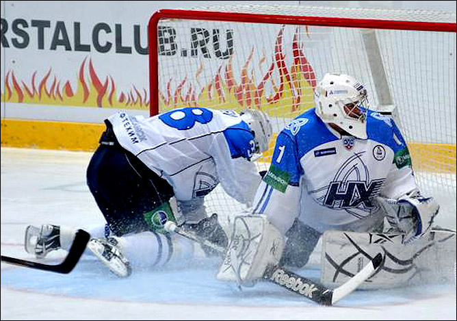 22 октября 2011 года. Череповец. Регулярный чемпионат КХЛ. "Северсталь" — "Нефтехимик" — 1:3 22 октября 2011 года. Череповец. Регулярный чемпионат КХЛ. "Северсталь" — "Нефтехимик" — 1:3