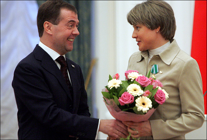 Анна Богалий и премьер-министр Дмитрий Медведев Анна Богалий и премьер-министр Дмитрий Медведев