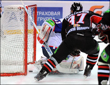 5 февраля 2012 года. Омск. Регулярный чемпионат КХЛ. "Авангард" — СКА — 5:3 5 февраля 2012 года. Омск. Регулярный чемпионат КХЛ. "Авангард" — СКА — 5:3