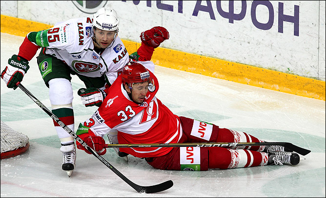 Алексей Морозов (№ 95) против Дениса Бодрова (№ 33) Алексей Морозов (№ 95) против Дениса Бодрова (№ 33)