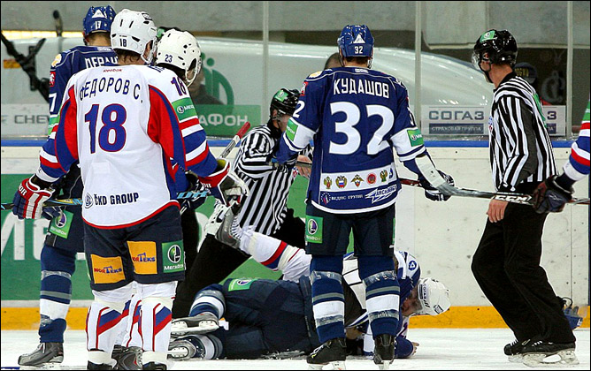 07.11.2010. КХЛ. Динамо М - Металлург - 4:1. Фото 03. 07.11.2010. КХЛ. Динамо М - Металлург - 4:1. Фото 03.