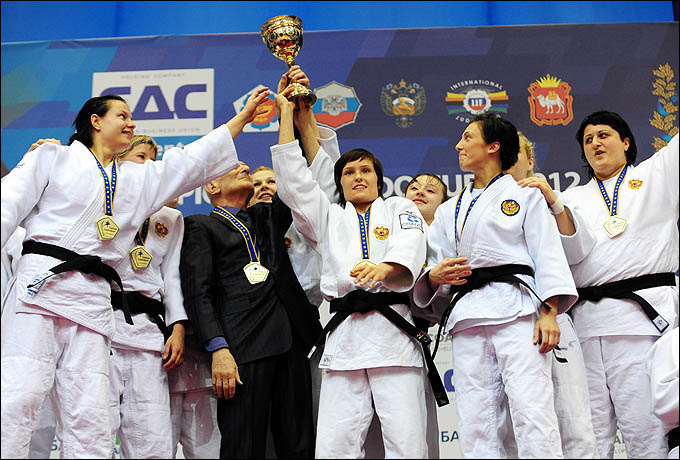 Женская сборная – чемпионки Европы — 2012 Женская сборная – чемпионки Европы — 2012
