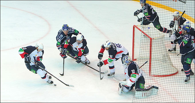 30 ноября 2012 года. Новосибирск. Регулярный чемпионат КХЛ. "Сибирь" — "Слован" – 1:2 30 ноября 2012 года. Новосибирск. Регулярный чемпионат КХЛ. "Сибирь" — "Слован" – 1:2