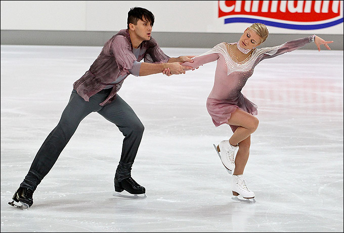 http://img.championat.com/i/article/04/95/1349510495_b_tatjana-volosozhar-i-maksim-trankov.jpg