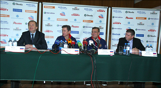 09.11.2010. Пресс-конференция тренеров сборной. Фото 02. 09.11.2010. Пресс-конференция тренеров сборной. Фото 02.