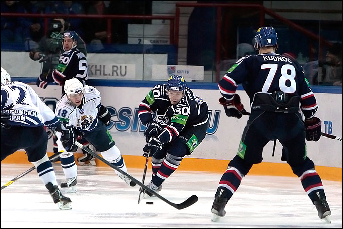 17 ноября 2012 года. Новосибирск. Регулярный чемпионат КХЛ. "Сибирь" — "Амур" — 3:2 17 ноября 2012 года. Новосибирск. Регулярный чемпионат КХЛ. "Сибирь" — "Амур" — 3:2