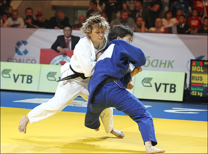 Наталья Кузютина, чемпионка России и Европы 2009 года Наталья Кузютина, чемпионка России и Европы 2009 года