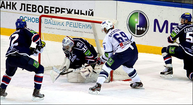 19 декабря 2012 года. Новосибирск. Регулярный чемпионат КХЛ. "Сибирь" — "Динамо" М — 4:3 (ПБ) 19 декабря 2012 года. Новосибирск. Регулярный чемпионат КХЛ. "Сибирь" — "Динамо" М — 4:3 (ПБ)