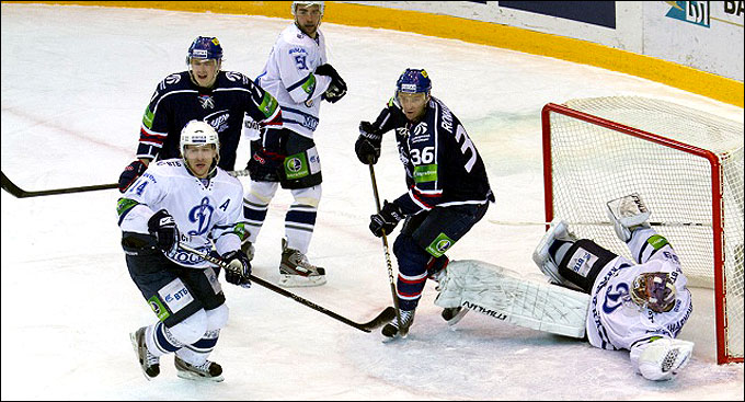 19 декабря 2012 года. Новосибирск. Регулярный чемпионат КХЛ. "Сибирь" — "Динамо" М — 4:3 (ПБ) 19 декабря 2012 года. Новосибирск. Регулярный чемпионат КХЛ. "Сибирь" — "Динамо" М — 4:3 (ПБ)
