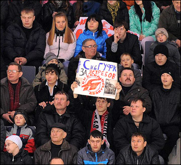 Омск идёт на "Омских Ястребов" Омск идёт на "Омских Ястребов"