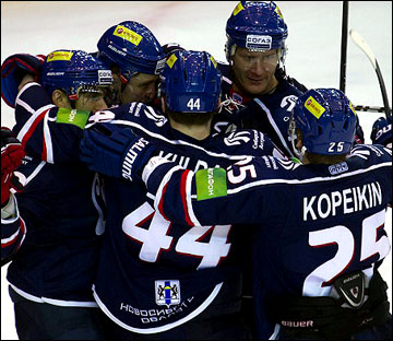 19 декабря 2012 года. Новосибирск. Регулярный чемпионат КХЛ. "Сибирь" — "Динамо" М — 4:3 (ПБ) 19 декабря 2012 года. Новосибирск. Регулярный чемпионат КХЛ. "Сибирь" — "Динамо" М — 4:3 (ПБ)