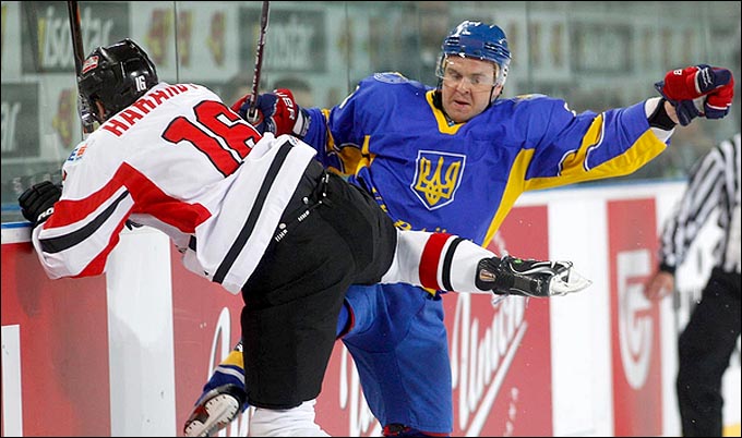 15 апреля 2012 года. Любляна. Чемпионат мира, дивизион I. Украина — Австрия — 4:5 15 апреля 2012 года. Любляна. Чемпионат мира, дивизион I. Украина — Австрия — 4:5