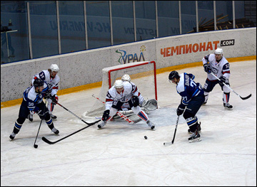 24 октября 2013 года. Кондопога. Регулярный чемпионат ВХЛ. "ВМФ-Карелия" — "Южный Урал" — 3:1 24 октября 2013 года. Кондопога. Регулярный чемпионат ВХЛ. "ВМФ-Карелия" — "Южный Урал" — 3:1