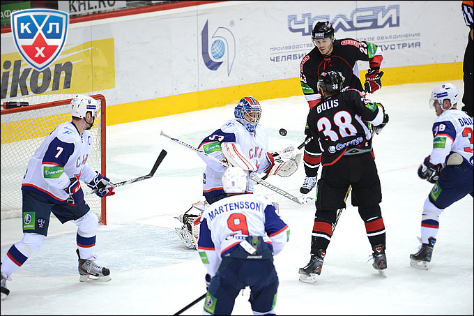 13 сентября 2012 года. Челябинск. Регулярный чемпионат КХЛ. "Трактор" — СКА — 2:3 13 сентября 2012 года. Челябинск. Регулярный чемпионат КХЛ. "Трактор" — СКА — 2:3