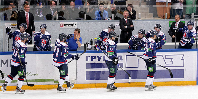 30 октября 2011 года. Нижний Новгород. Регулярный чемпионат КХЛ. "Торпедо" — "Динамо" (Минск) – 3:1 30 октября 2011 года. Нижний Новгород. Регулярный чемпионат КХЛ. "Торпедо" — "Динамо" (Минск) – 3:1