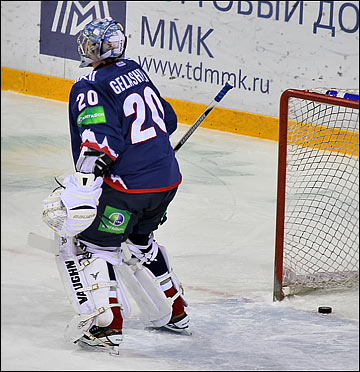3 декабря 2012 года. Магнитогорск. Регулярный чемпионат КХЛ. "Металлург" Мг — "Спартак" – 7:4 3 декабря 2012 года. Магнитогорск. Регулярный чемпионат КХЛ. "Металлург" Мг — "Спартак" – 7:4