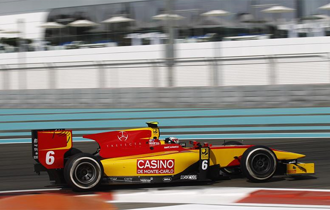 Стефано Колетти во время этапа GP2 Series в Абу-Даби Стефано Колетти во время этапа GP2 Series в Абу-Даби