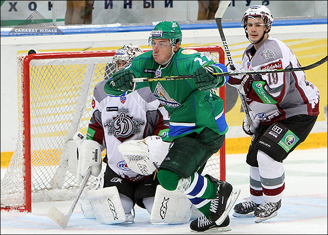 17.11.2010. КХЛ. Салават Юлаев - Динамо Р - 5:4. Фото 01. 17.11.2010. КХЛ. Салават Юлаев - Динамо Р - 5:4. Фото 01.