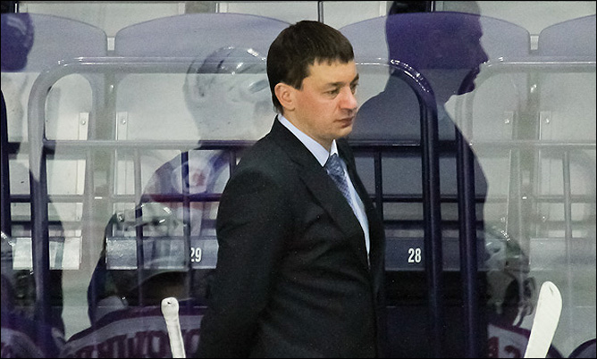 Андрей Тарасенко, главный тренер "Сибири" Андрей Тарасенко, главный тренер "Сибири"