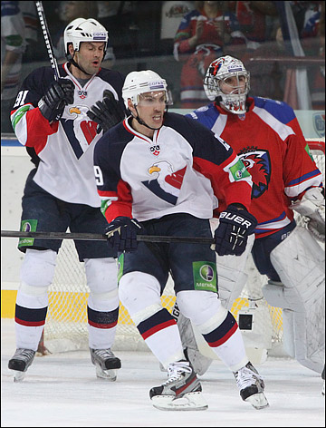 3 ноября 2012 года. Прага. Регулярный чемпионат КХЛ. "Лев" — "Слован" — 1:2 3 ноября 2012 года. Прага. Регулярный чемпионат КХЛ. "Лев" — "Слован" — 1:2